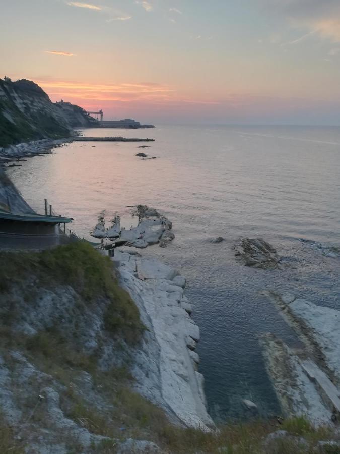 Hotel La Casina Di Sonia Ancona Exterior foto